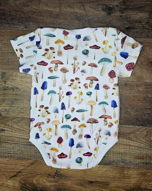 Mushroom bodysuit, infant clothing, infant bodysuit: 3-6 month / Short Sleeve