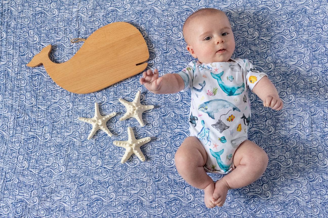 Infant bodysuit, whale bodysuit, infant romper,: 9-12 month