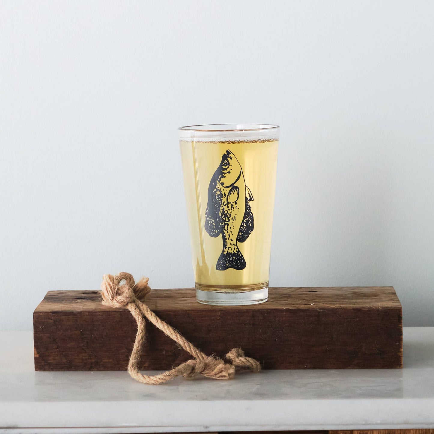 Gone Fishin' Glassware: Muskie / Standard Pint