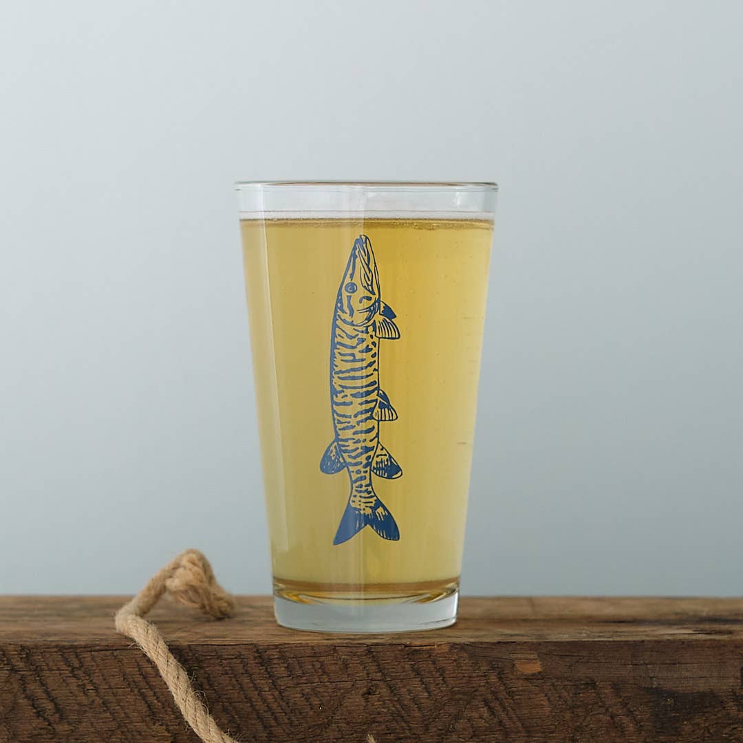 Gone Fishin' Glassware: Muskie / Standard Pint