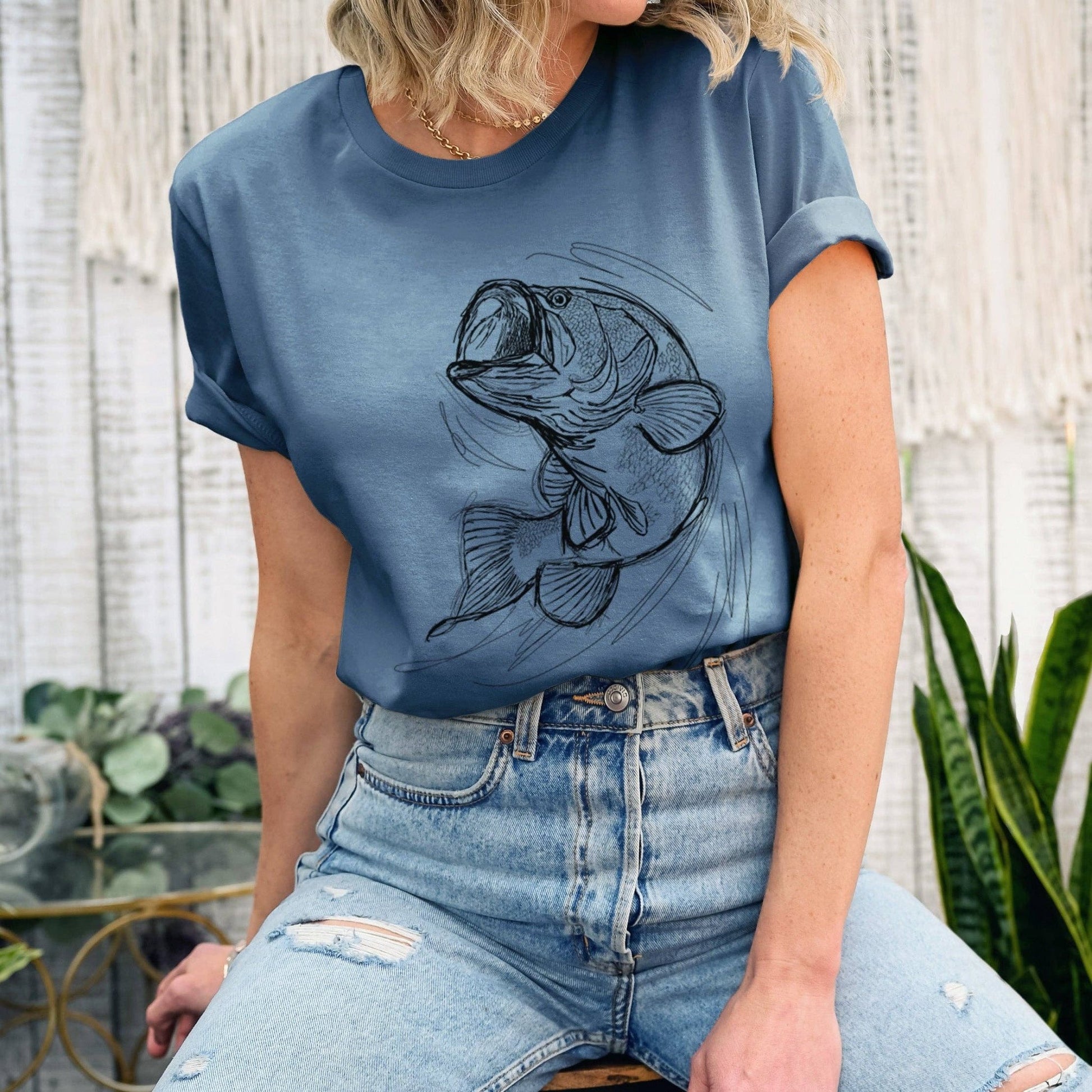 Largemouth Bass Fish - Unisex T-Shirt - The Regal Find