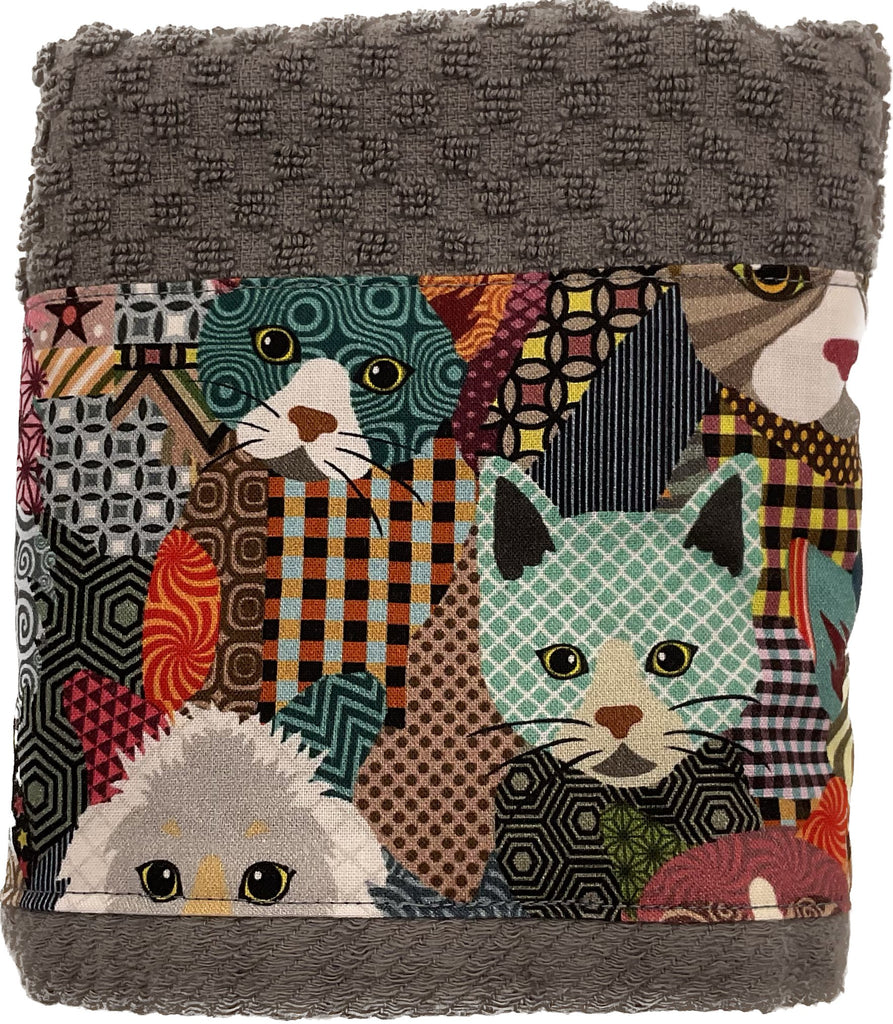 Plaid Cat Towel - The Regal Find